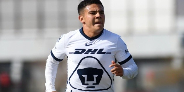 Israel López wants Marco García in the first team